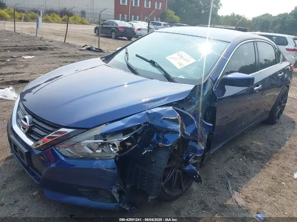 1N4AL3AP1GC249074 2016 NISSAN ALTIMA - Image 2