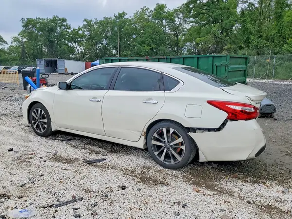 1N4AL3AP1GC249852 2016 NISSAN ALTIMA - Image 2