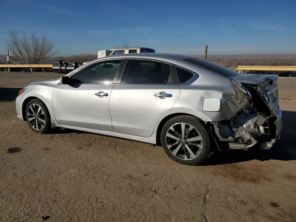 1N4AL3AP1GC256557 2016 NISSAN ALTIMA - Image 2