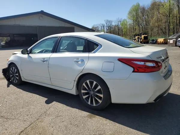 1N4AL3AP1GC266182 2016 NISSAN ALTIMA - Image 2