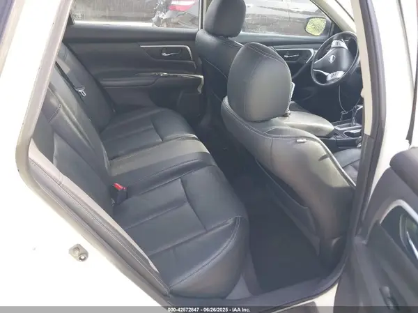 1N4AL3AP1GC267025 2016 NISSAN ALTIMA - Image 8