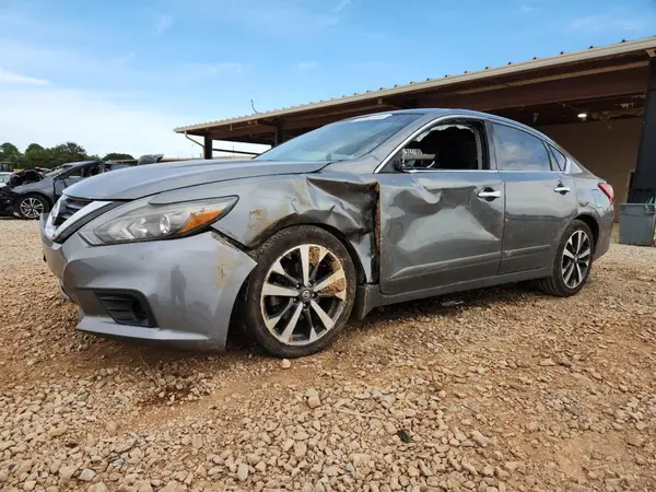 1N4AL3AP1GC268529 2016 NISSAN ALTIMA - Image 1