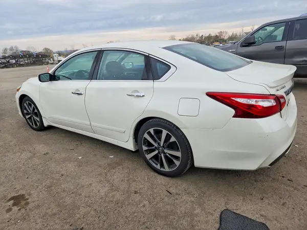 1N4AL3AP1GC269468 2016 NISSAN ALTIMA - Image 2