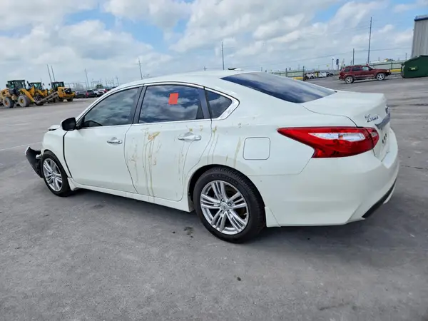 1N4AL3AP1GC270359 2016 NISSAN ALTIMA - Image 2