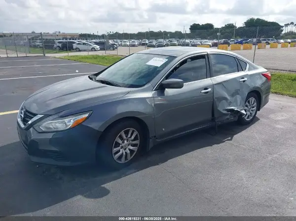 1N4AL3AP1GC272421 2016 NISSAN ALTIMA - Image 2