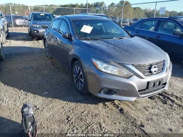 1N4AL3AP1GC275609 2016 NISSAN ALTIMA - Image 1