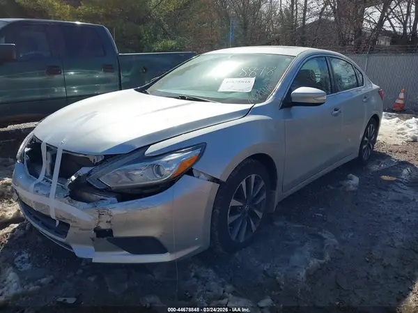 1N4AL3AP1GC276825 2016 NISSAN ALTIMA - Image 2