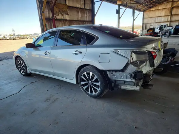 1N4AL3AP1GC277702 2016 NISSAN ALTIMA - Image 2