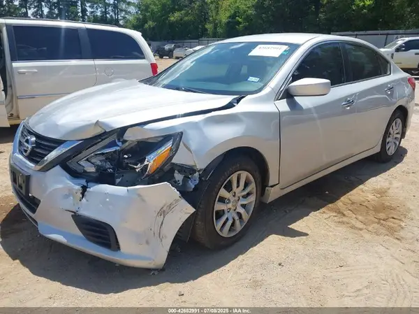 1N4AL3AP1GC278526 2016 NISSAN ALTIMA - Image 2