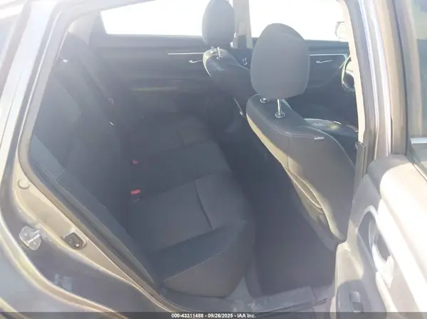 1N4AL3AP1GC283192 2016 NISSAN ALTIMA - Image 8