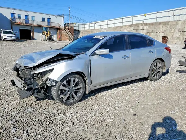 1N4AL3AP1GC283435 2016 NISSAN ALTIMA - Image 1