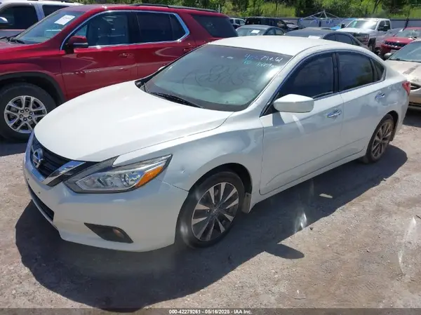 1N4AL3AP1GC284665 2016 NISSAN ALTIMA - Image 2