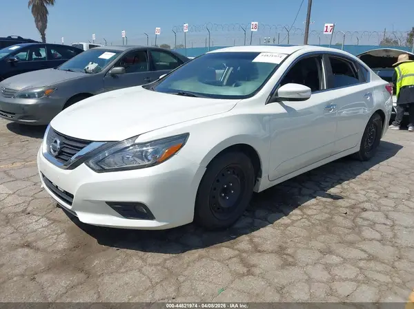 1N4AL3AP1GC295312 2016 NISSAN ALTIMA - Image 2