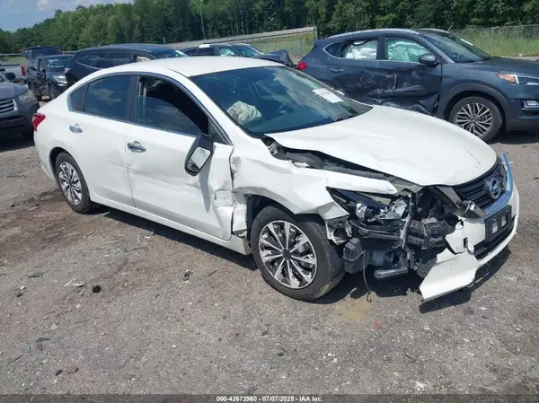 1N4AL3AP1GN306300 2016 NISSAN ALTIMA - Image 1