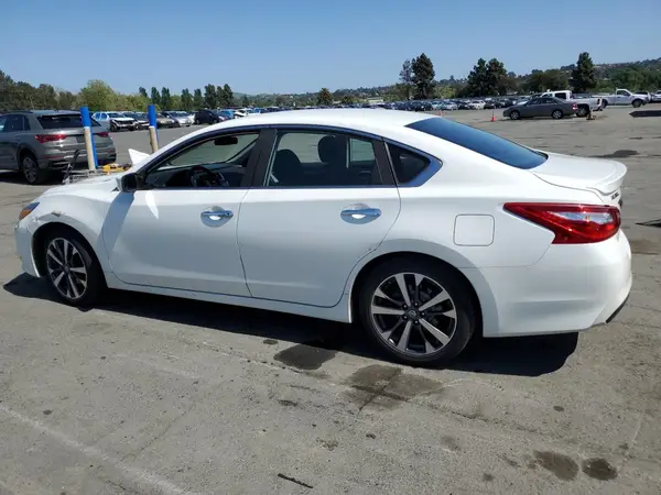 1N4AL3AP1GN319841 2016 NISSAN ALTIMA - Image 2