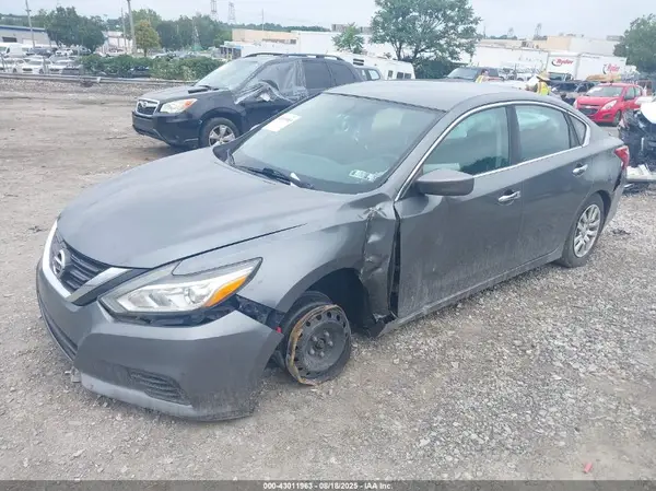 1N4AL3AP1GN321363 2016 NISSAN ALTIMA - Image 2