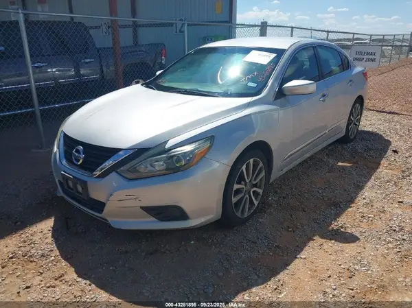 1N4AL3AP1GN321458 2016 NISSAN ALTIMA - Image 2