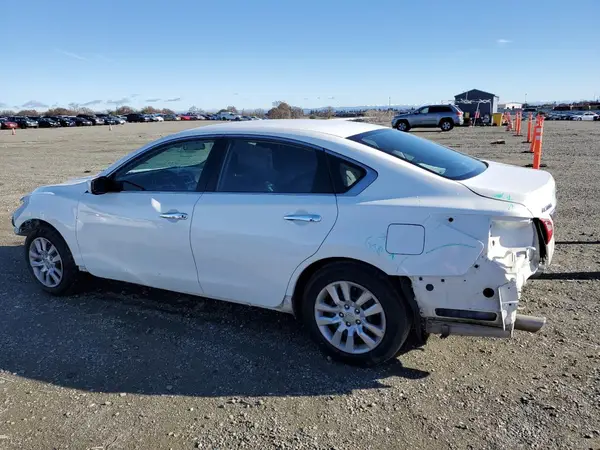 1N4AL3AP1GN325199 2016 NISSAN ALTIMA - Image 2