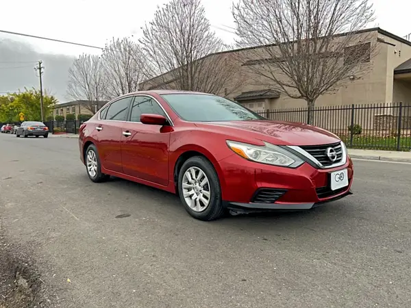 1N4AL3AP1GN325672 2016 NISSAN ALTIMA - Image 1
