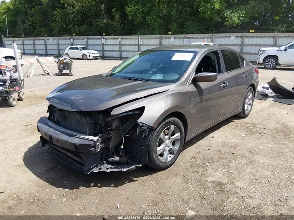 1N4AL3AP1GN332461 2016 NISSAN ALTIMA - Image 2