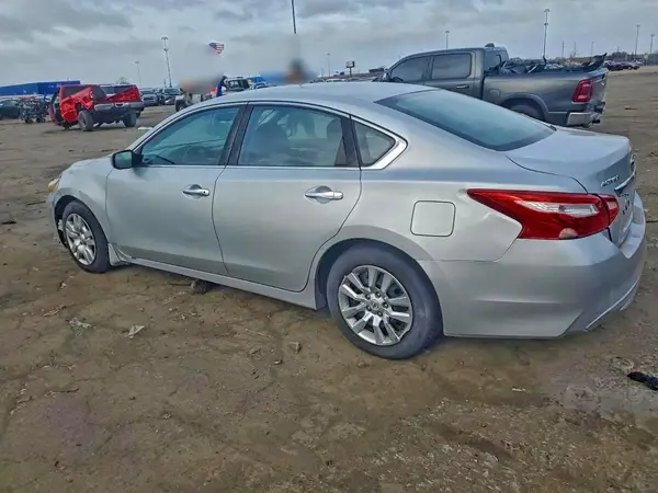 1N4AL3AP1GN332931 2016 NISSAN ALTIMA - Image 2