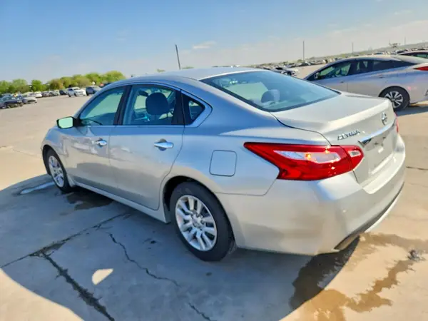1N4AL3AP1GN335263 2016 NISSAN ALTIMA - Image 2