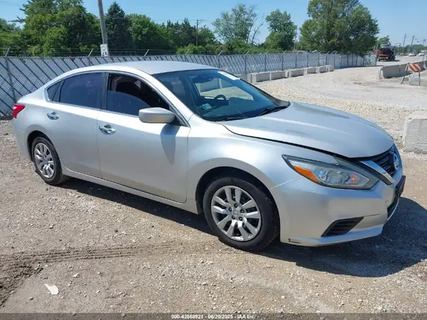 1N4AL3AP1GN350278 2016 NISSAN ALTIMA - Image 1