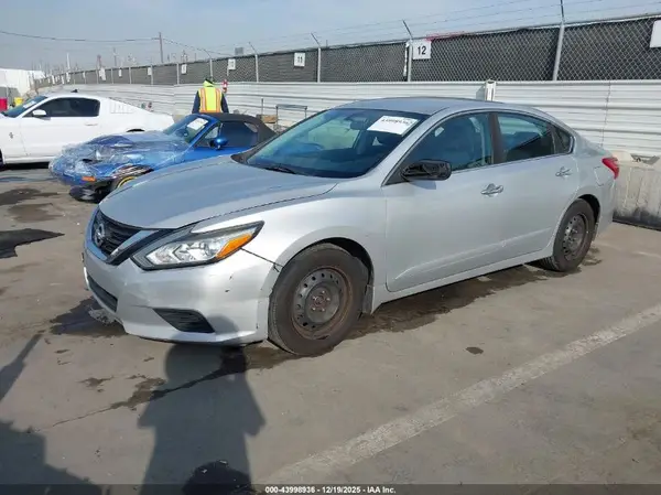 1N4AL3AP1GN371597 2016 NISSAN ALTIMA - Image 2