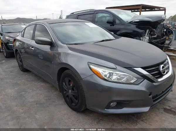 1N4AL3AP1GN381910 2016 NISSAN ALTIMA - Image 1