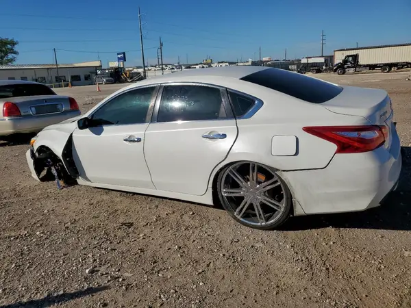 1N4AL3AP1GN383927 2016 NISSAN ALTIMA - Image 2