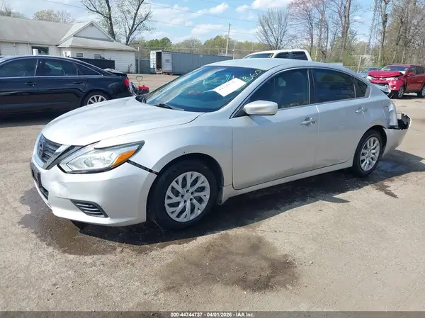 1N4AL3AP1GN384771 2016 NISSAN ALTIMA - Image 2