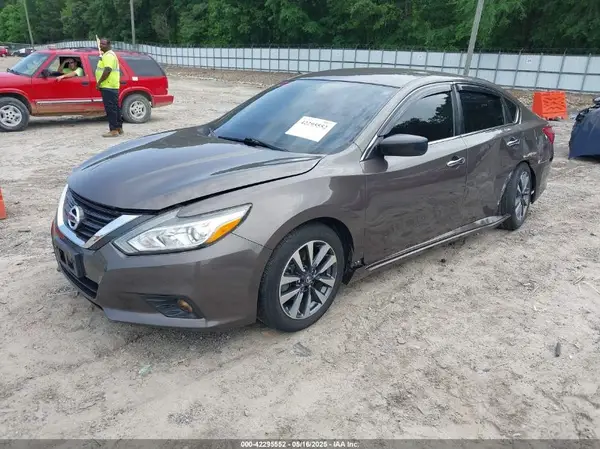 1N4AL3AP1HC108538 2017 NISSAN ALTIMA - Image 2