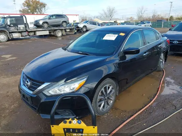 1N4AL3AP1HC110032 2017 NISSAN ALTIMA - Image 2