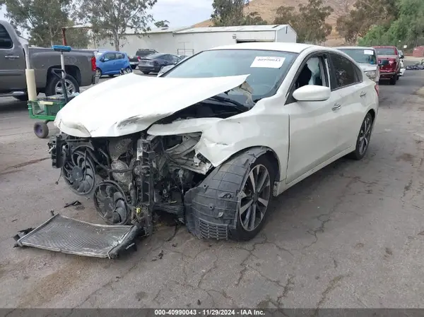 1N4AL3AP1HC111407 2017 NISSAN ALTIMA - Image 2