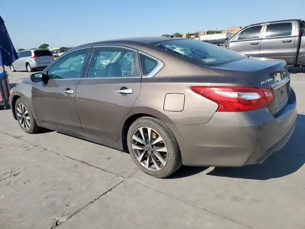 1N4AL3AP1HC113559 2017 NISSAN ALTIMA - Image 2