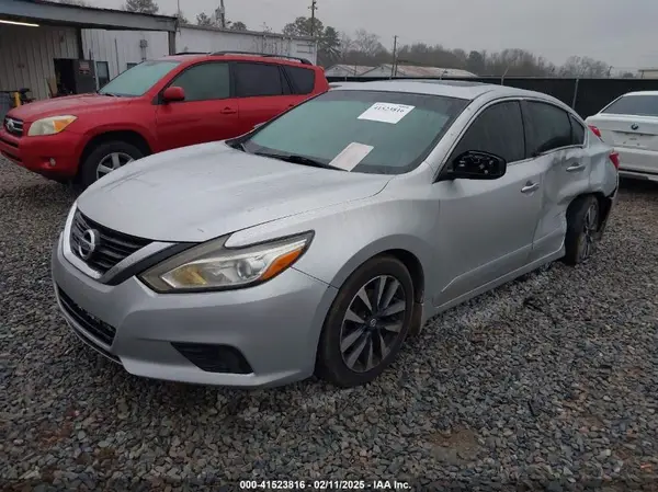 1N4AL3AP1HC115795 2017 NISSAN ALTIMA - Image 2