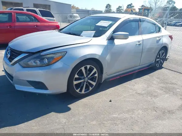 1N4AL3AP1HC115831 2017 NISSAN ALTIMA - Image 2