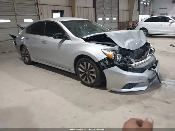 1N4AL3AP1HC115893 2017 NISSAN ALTIMA - Image 1
