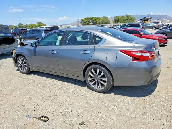 1N4AL3AP1HC121337 2017 NISSAN ALTIMA - Image 2