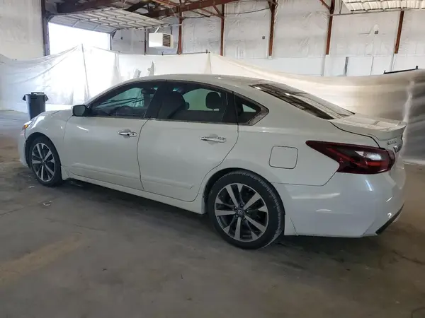 1N4AL3AP1HC124254 2017 NISSAN ALTIMA - Image 2