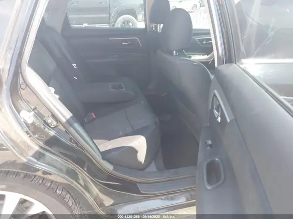1N4AL3AP1HC124562 2017 NISSAN ALTIMA - Image 8
