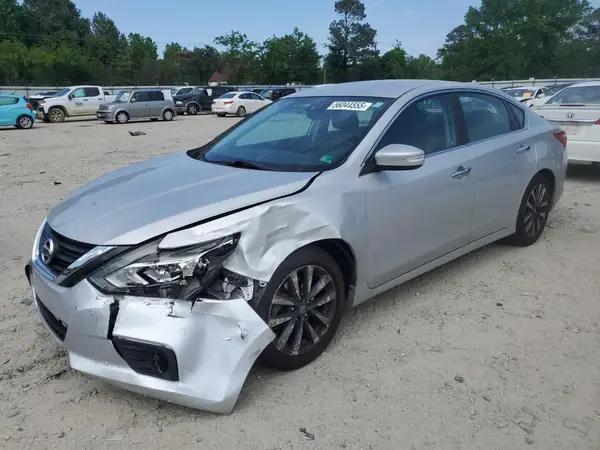 1N4AL3AP1HC126537 2017 NISSAN ALTIMA - Image 1