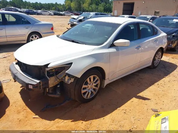 1N4AL3AP1HC127784 2017 NISSAN ALTIMA - Image 2