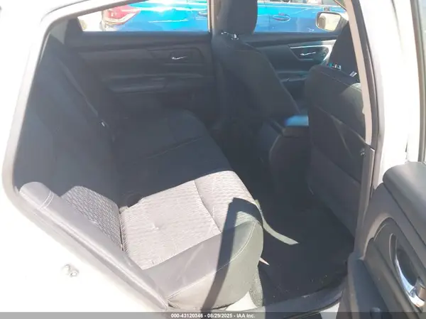 1N4AL3AP1HC127784 2017 NISSAN ALTIMA - Image 8