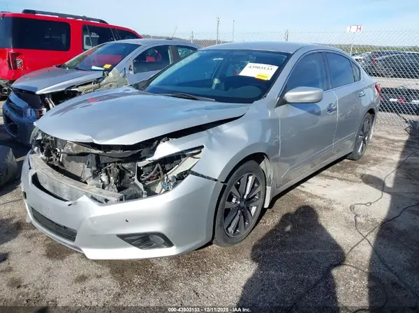 1N4AL3AP1HC128238 2017 NISSAN ALTIMA - Image 2