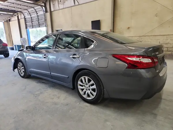 1N4AL3AP1HC129339 2017 NISSAN ALTIMA - Image 2