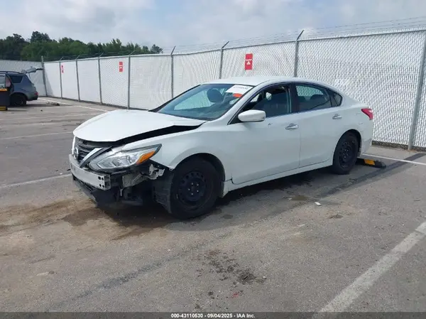 1N4AL3AP1HC129647 2017 NISSAN ALTIMA - Image 2