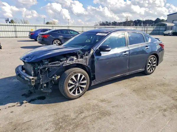 1N4AL3AP1HC132693 2017 NISSAN ALTIMA - Image 1