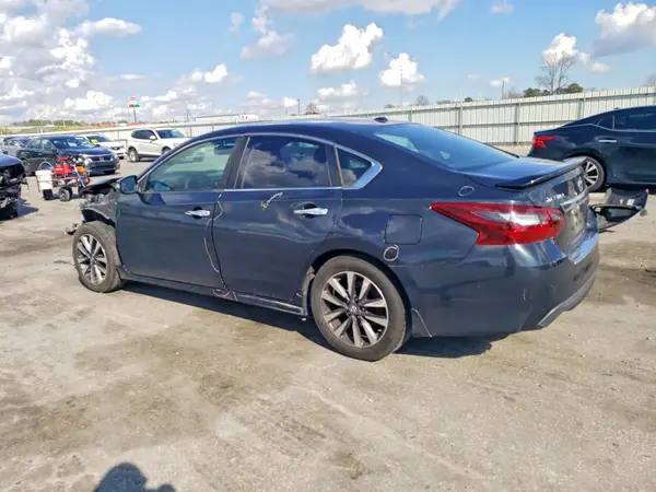 1N4AL3AP1HC132693 2017 NISSAN ALTIMA - Image 2