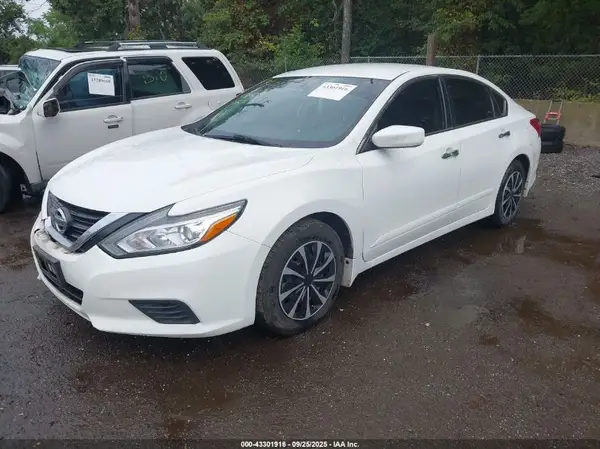 1N4AL3AP1HC134511 2017 NISSAN ALTIMA - Image 2